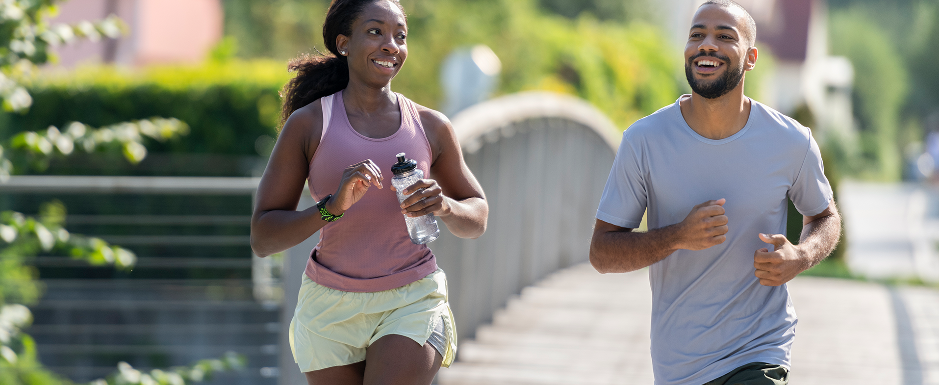 friends running