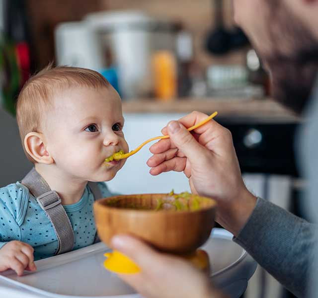 When to Feed Baby Cereal and Tips for Starting Solids
