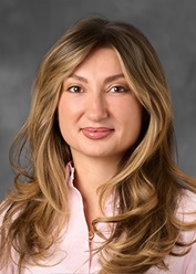 Adina Poparad-Stezar